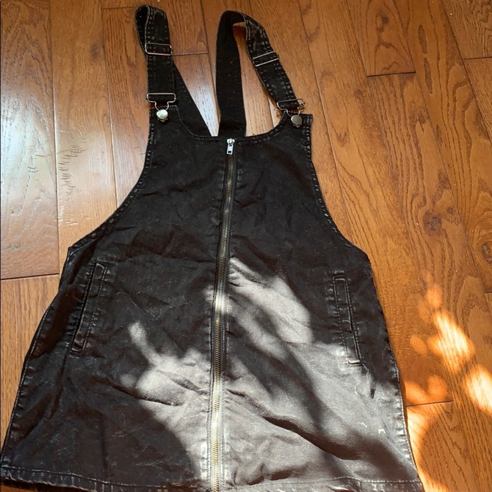 Forever 21 zip up jumpsuit dress